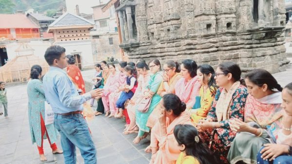 महिलाओं के सशक्तिकरण या आत्मनिर्भरता को बढ़ावा देना